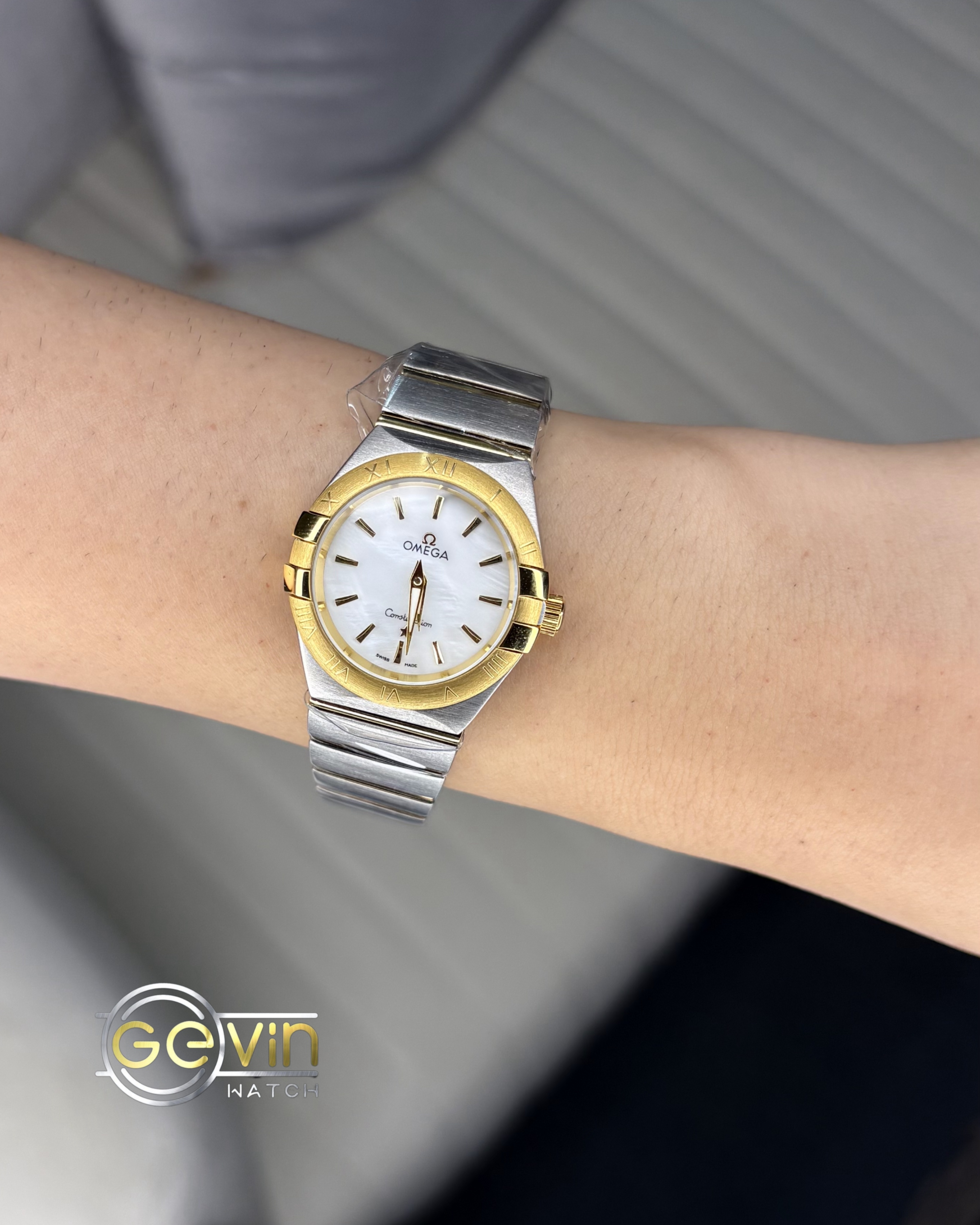 ساعت امگا کانسلیشن زنانه فلزی 66900168