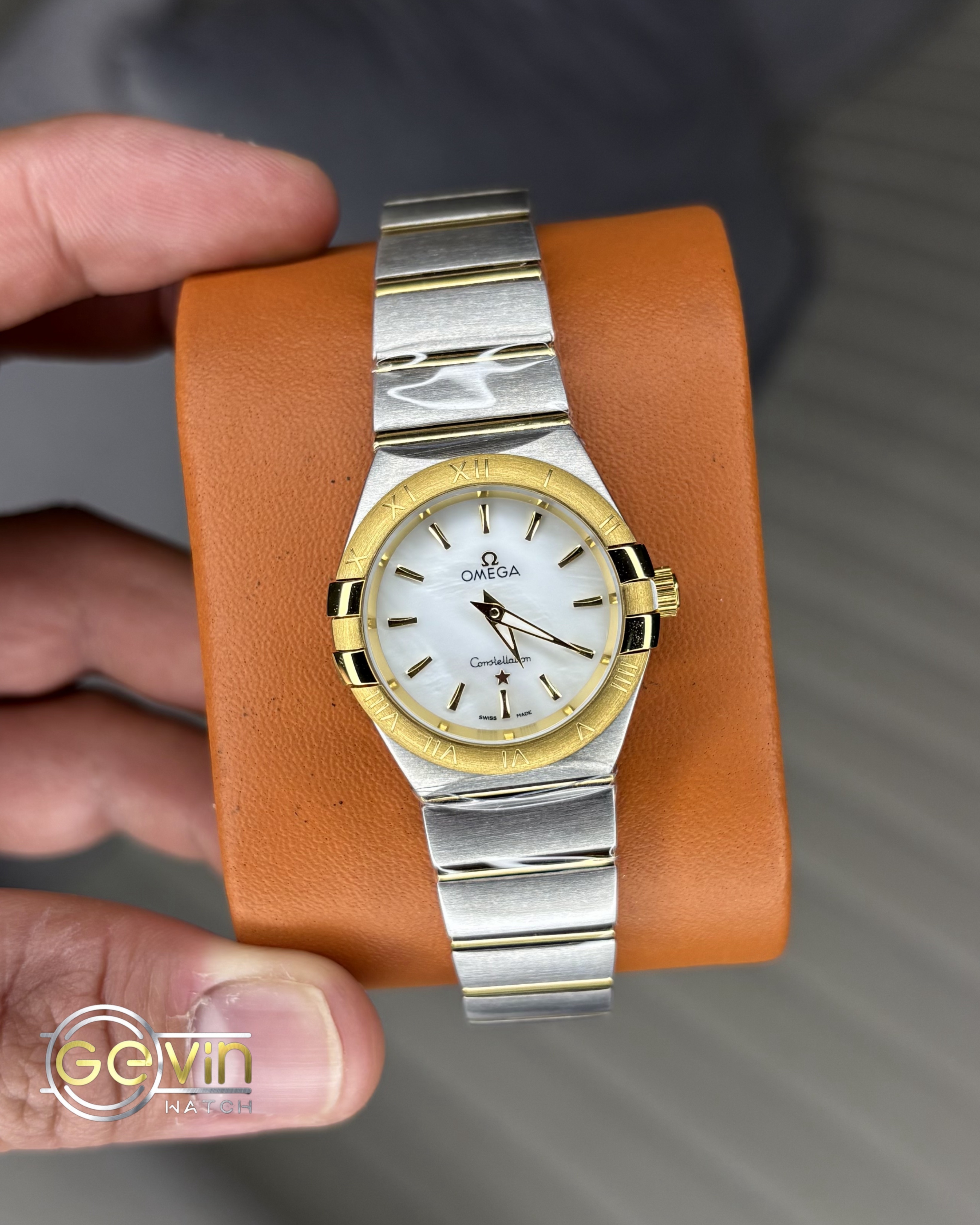 ساعت امگا کانسلیشن زنانه فلزی 66900168