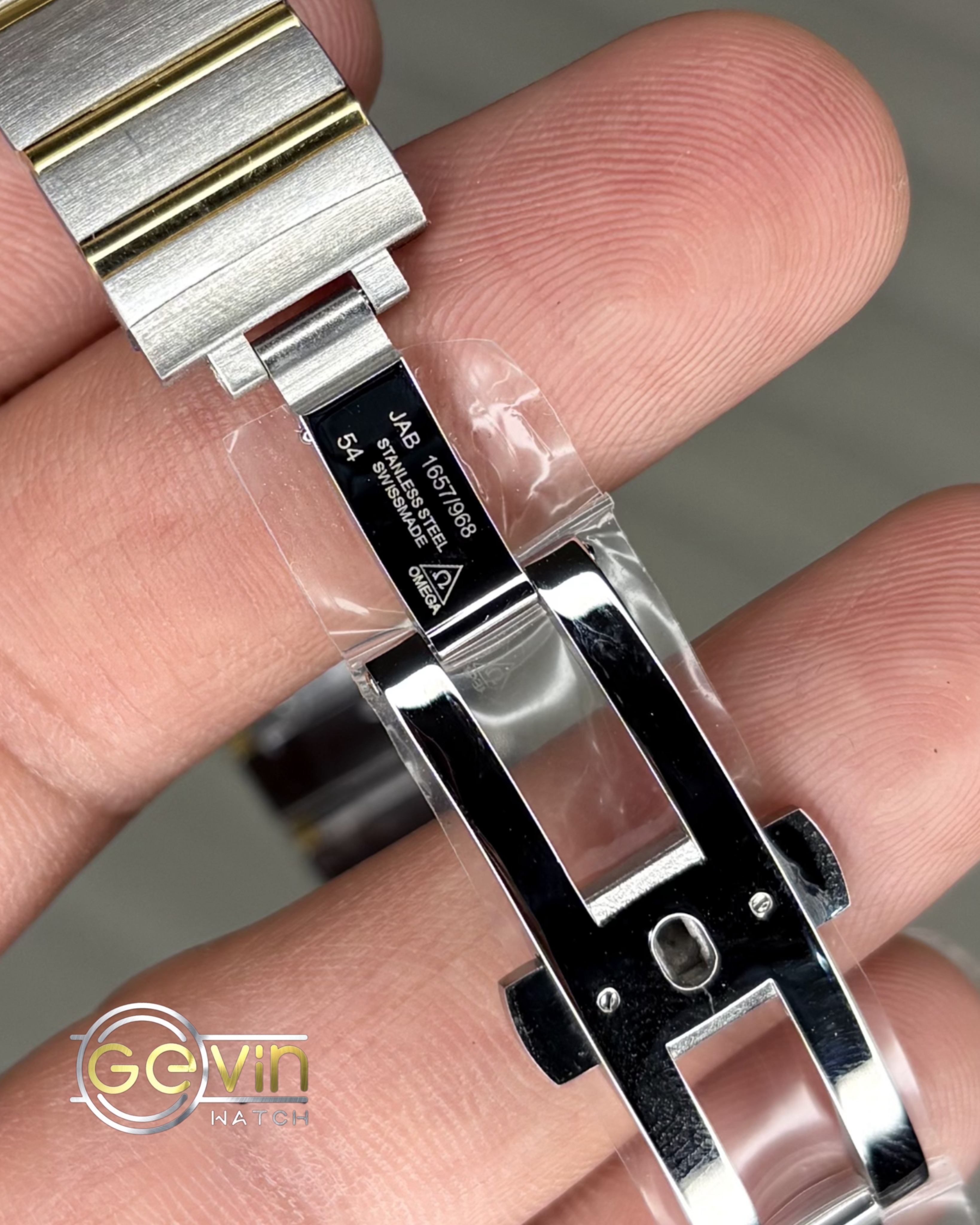 ساعت امگا کانسلیشن زنانه فلزی 66900168