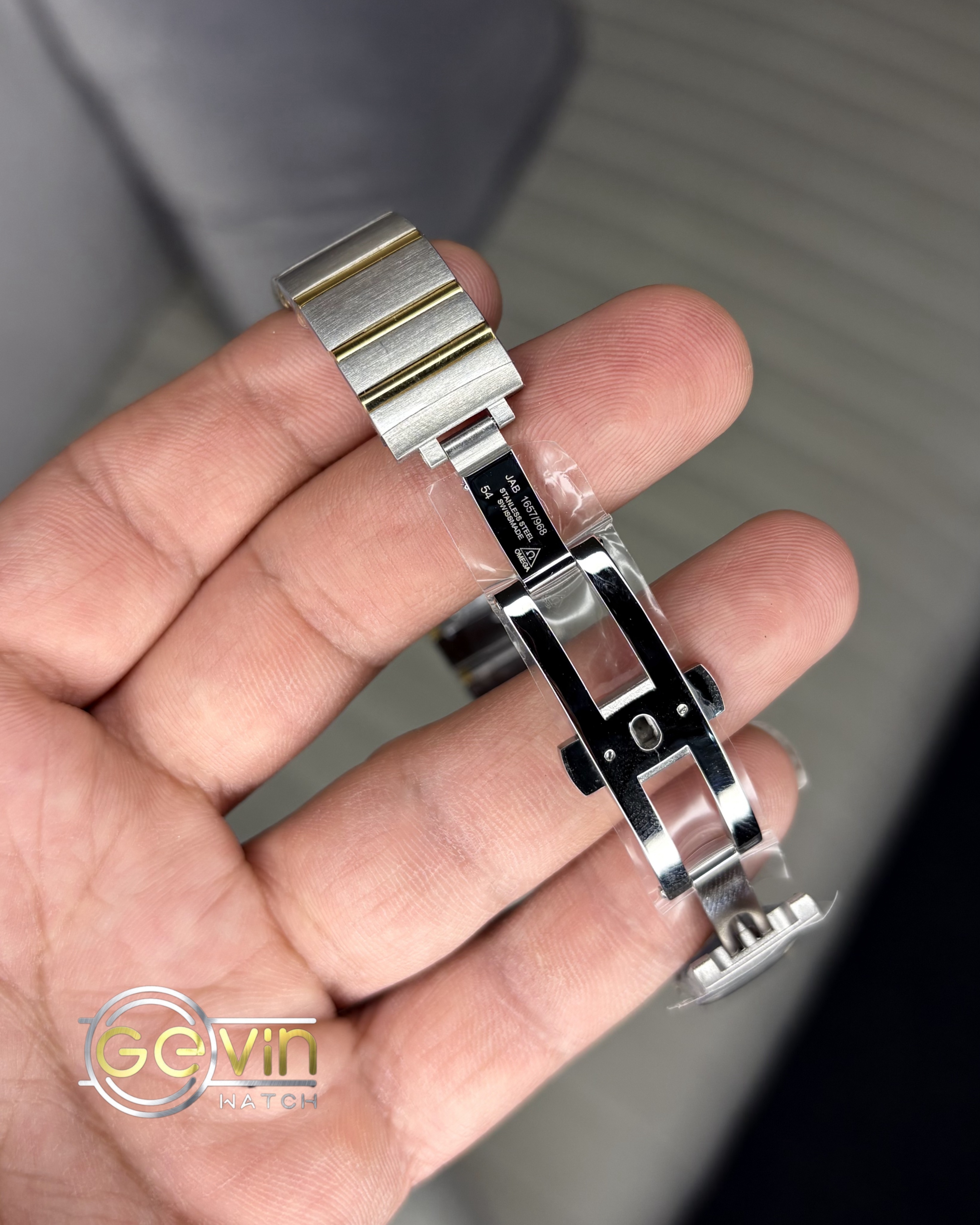 ساعت امگا کانسلیشن زنانه فلزی 66900168